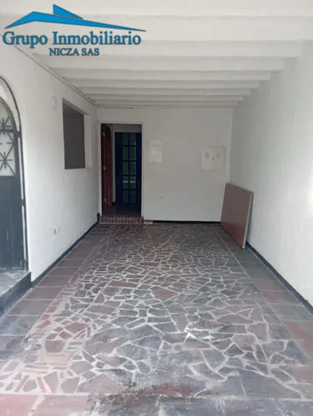 PARQUEADERO